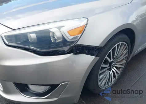 2015 Kia Cadenza Premium из США, поврежденный, VIN KNALN4D77F5170801